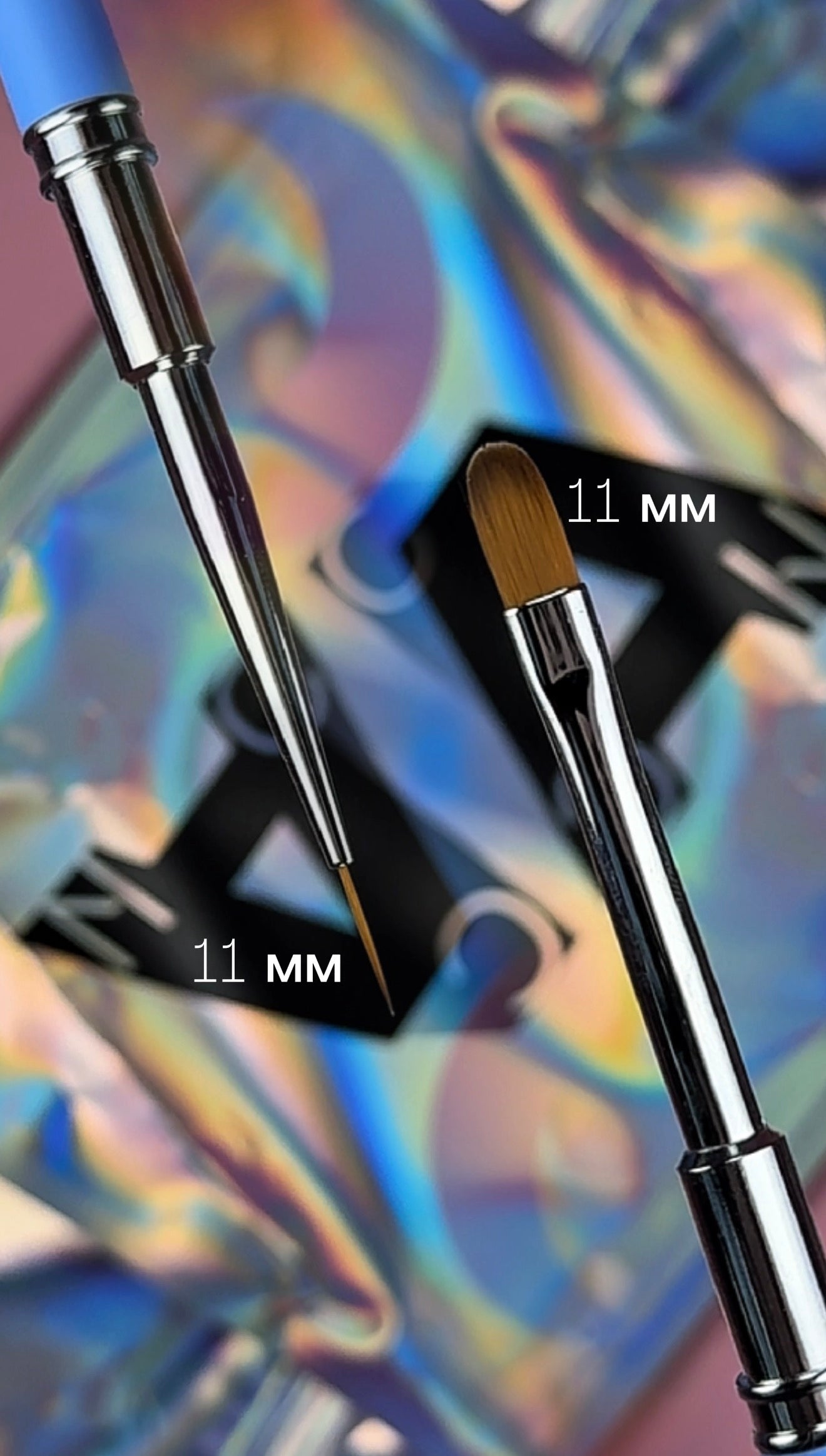 LUNAMOON DOUBLE-SIDED BRUSH