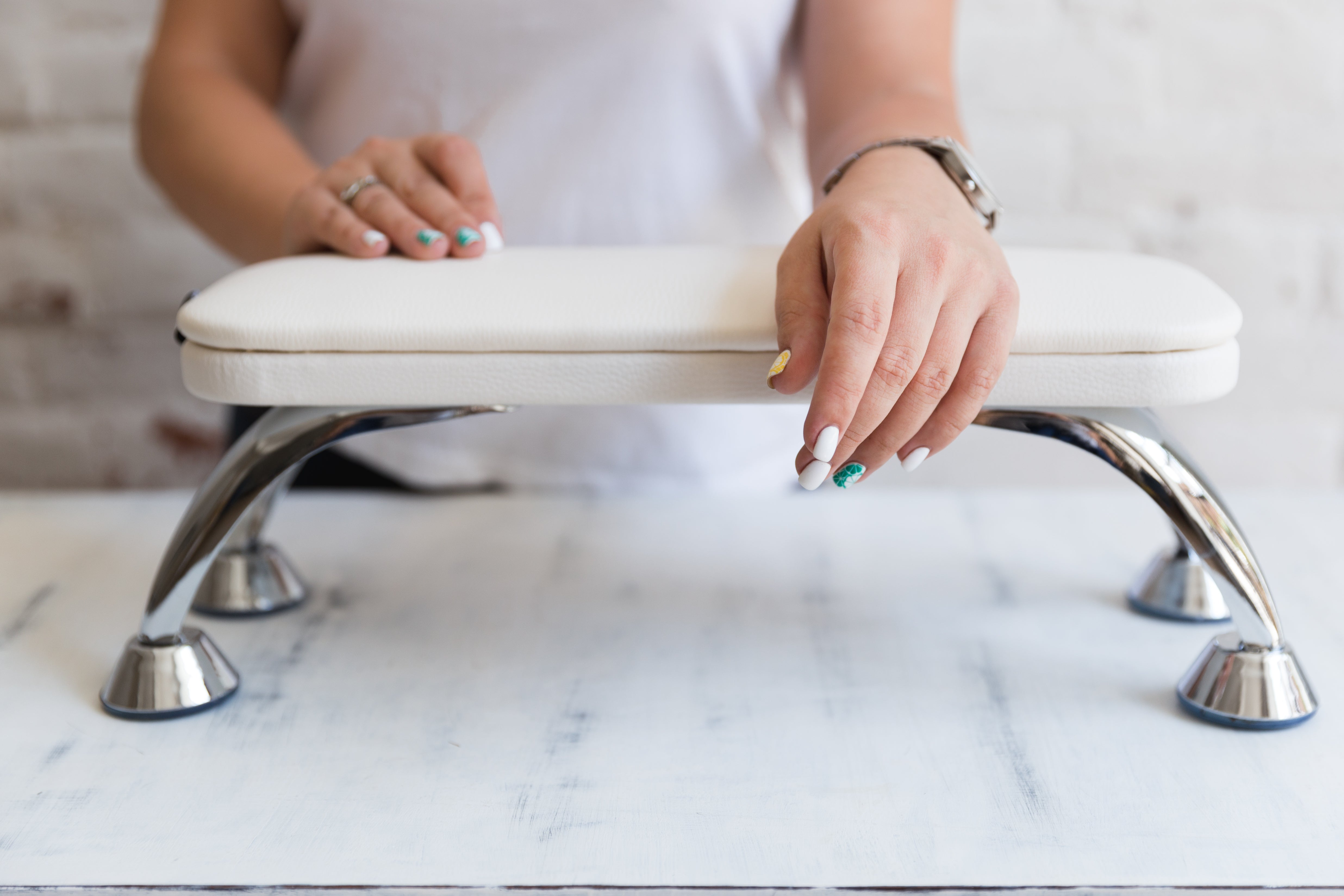 AIR MAX Manicure armrest