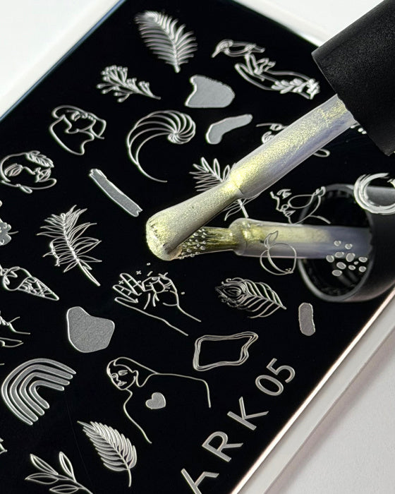 DARK STAMPING PLATE 05, 10 ML