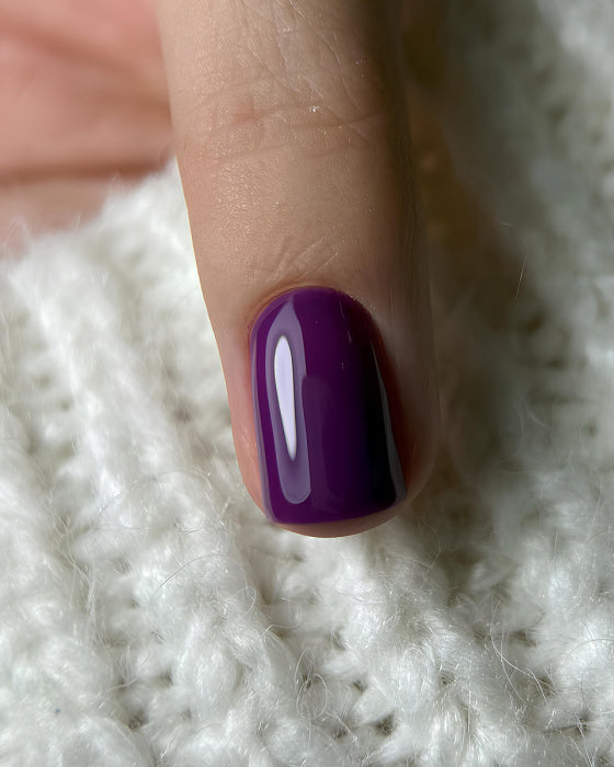 DARK GEL POLISH 017