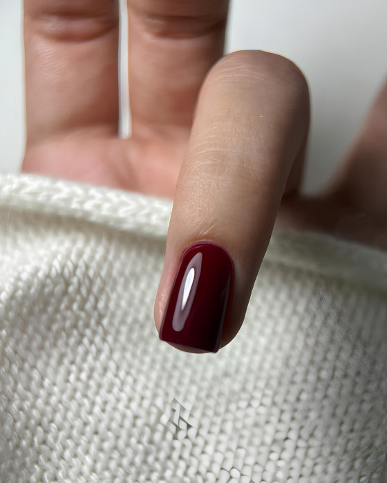 DARK GEL POLISH 010